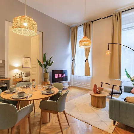 Central Designer 2 Bedroom Flat Budapest Exterior photo