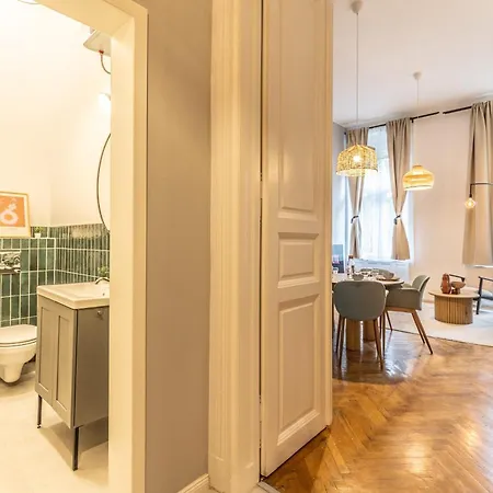 Central Designer 2 Bedroom Flat Budapest Exterior photo